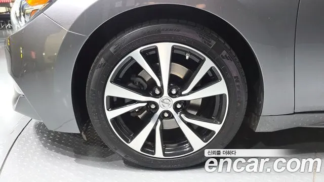 Nissan Maxima 2018 thumb 5