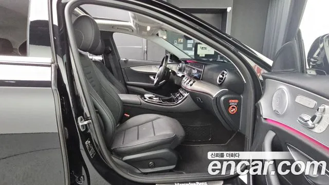 Mercedes-Benz E-Класс 2019 thumb 12