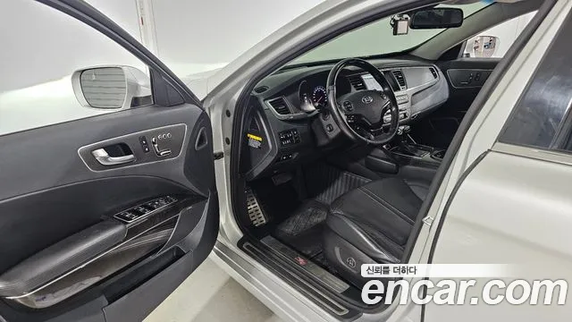 Kia K9 2013 thumb 10