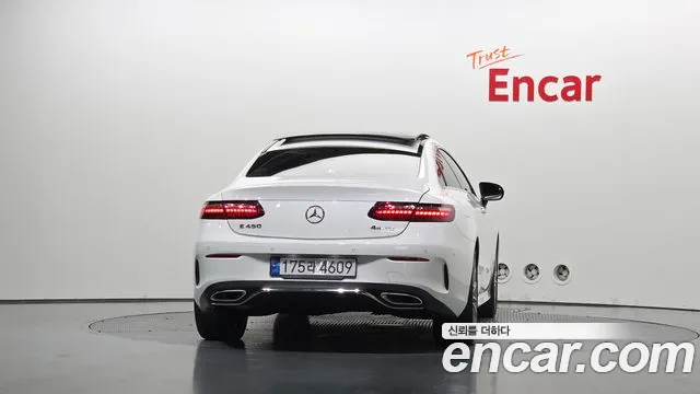 Mercedes-Benz E-Класс 2022 thumb 3