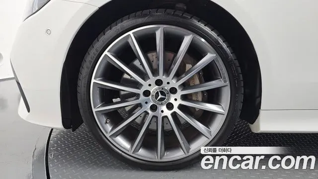 Mercedes-Benz E-Класс 2022 thumb 4