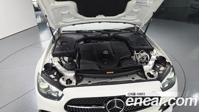 Mercedes-Benz E-Класс 2022 thumb 5
