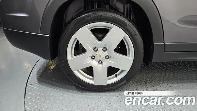 ChevroletGMDaewoo Orlando 2012 thumb 5