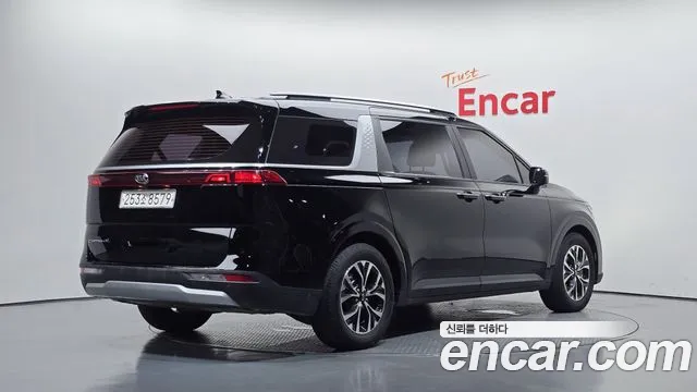 Kia Carnival 2020 thumb 2