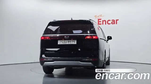 Kia Carnival 2020 thumb 4