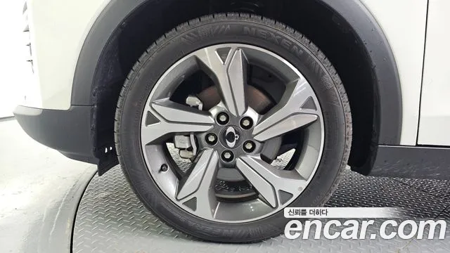 KG_Mobility_Ssangyong TIBOLI 2024 thumb 5