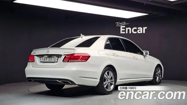 Mercedes-Benz E-Класс 2016 thumb 2