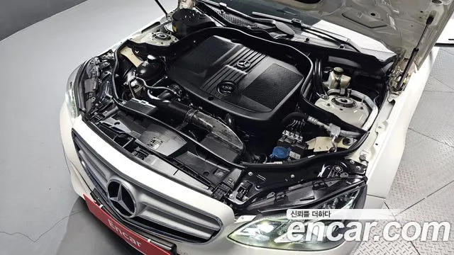 Mercedes-Benz E-Класс 2016 thumb 6