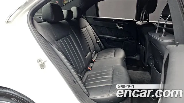 Mercedes-Benz E-Класс 2016 thumb 12