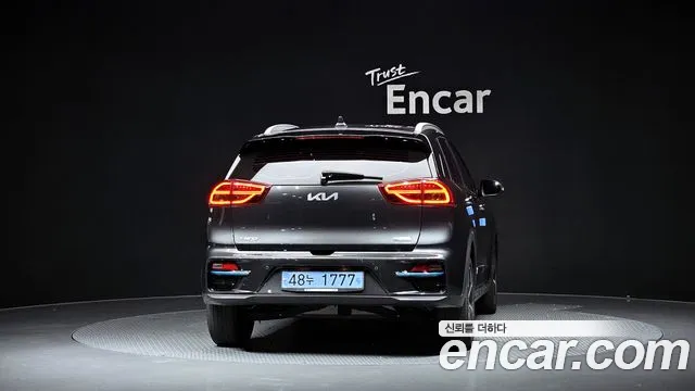 Kia Niro 2021 thumb 4