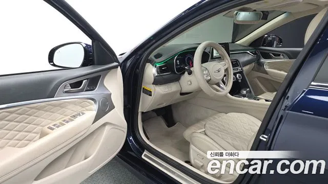 Genesis G70 2019 thumb 10