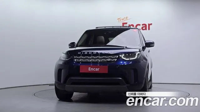 Land Rover Discovery 2018 thumb 3