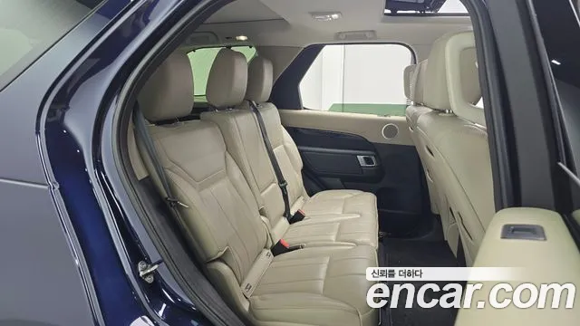 Land Rover Discovery 2018 thumb 11