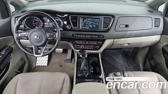 Kia Carnival 2016 thumb 7