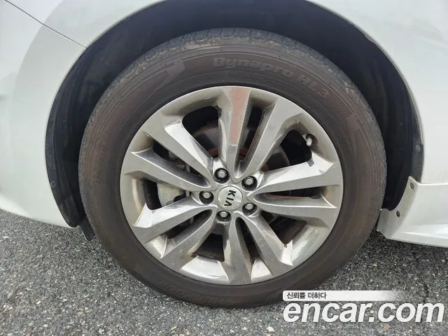 Kia Carnival 2015 thumb 5
