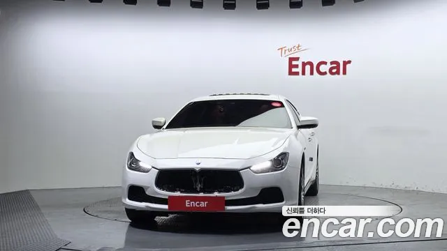 Maserati Ghibli 2016 thumb 3