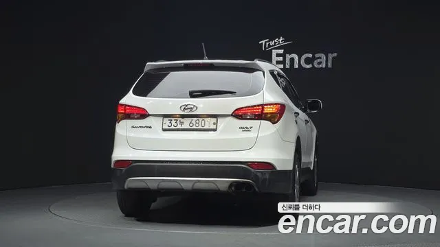 Hyundai Santa Fe 2013 thumb 4