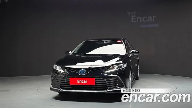 Toyota Camry 2024 thumb 3