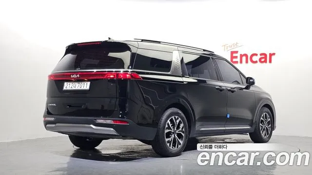 Kia Carnival 2021 thumb 2