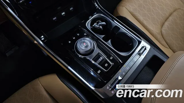 Kia Carnival 2021 thumb 9