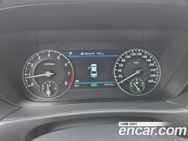 Genesis G90 2016 thumb 8