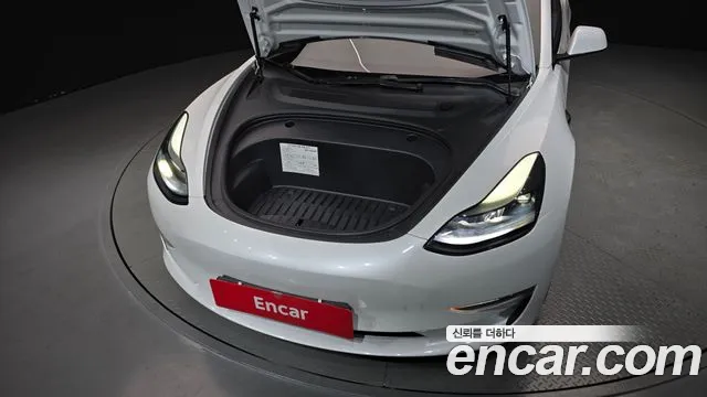 Tesla Model 3 2021 thumb 6