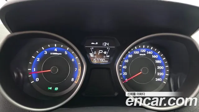 Hyundai Avante 2013 thumb 8