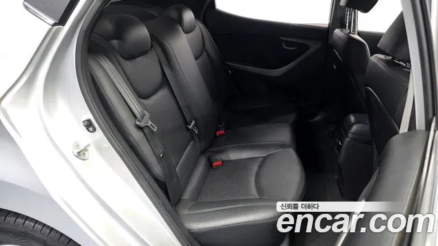 Hyundai Avante 2013 thumb 12