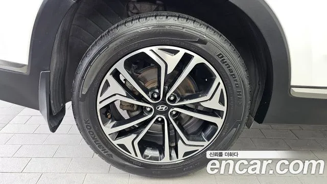 Hyundai Santa Fe 2019 thumb 5