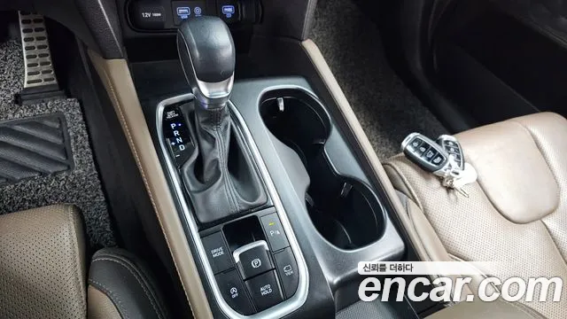 Hyundai Santa Fe 2019 thumb 9