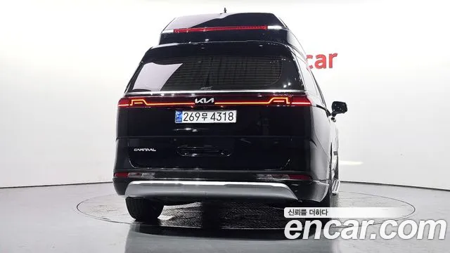 Kia Carnival 2023 thumb 4