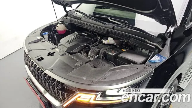 Kia Carnival 2023 thumb 6