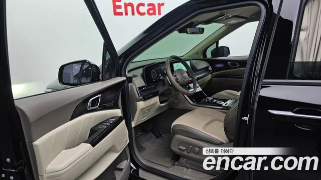 Kia Carnival 2023 thumb 10