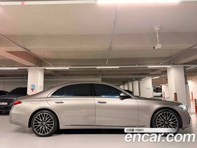 Mercedes-Benz S-Класс 2024 thumb 4