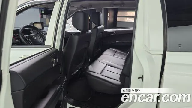 KG_Mobility_Ssangyong KORANDO 2014 thumb 9
