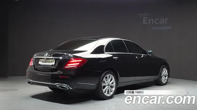 Mercedes-Benz E-Класс 2020 thumb 2