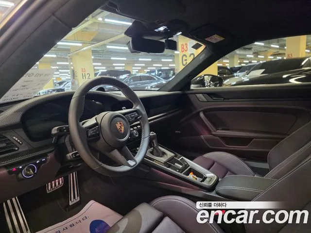 Porsche 911 2025 thumb 3