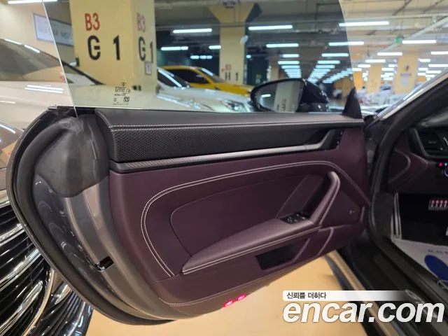 Porsche 911 2025 thumb 4