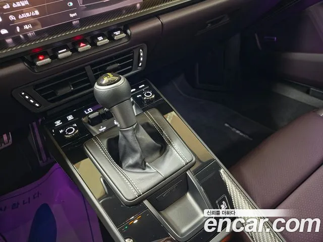 Porsche 911 2025 thumb 7