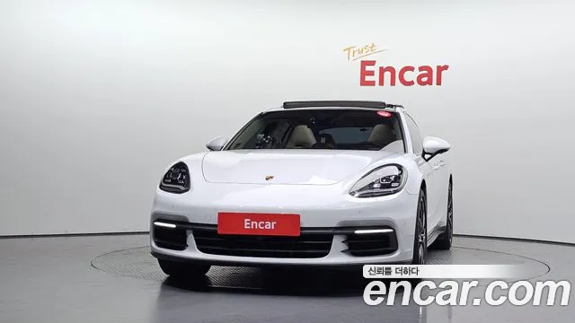 Porsche Panamera 2018 thumb 3