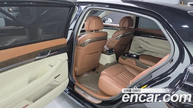 Genesis G90 2021 thumb 11