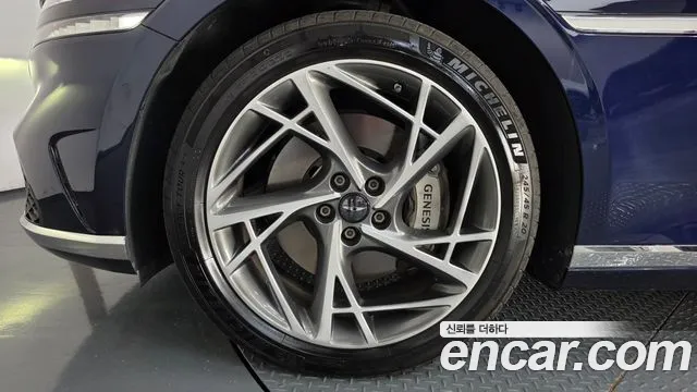 Genesis G90 2022 thumb 5