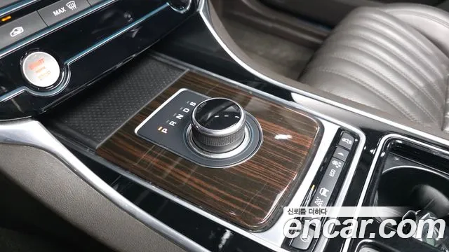 Jaguar XF 2018 thumb 9