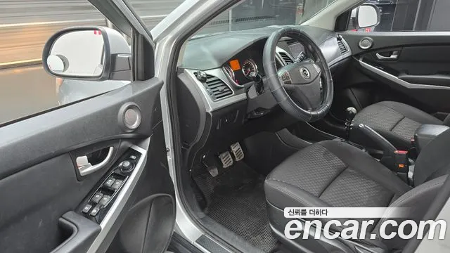 KG_Mobility_Ssangyong KORANDO 2014 thumb 10