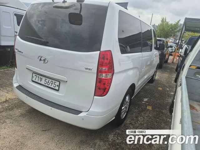 Hyundai Starex 2017 thumb 3