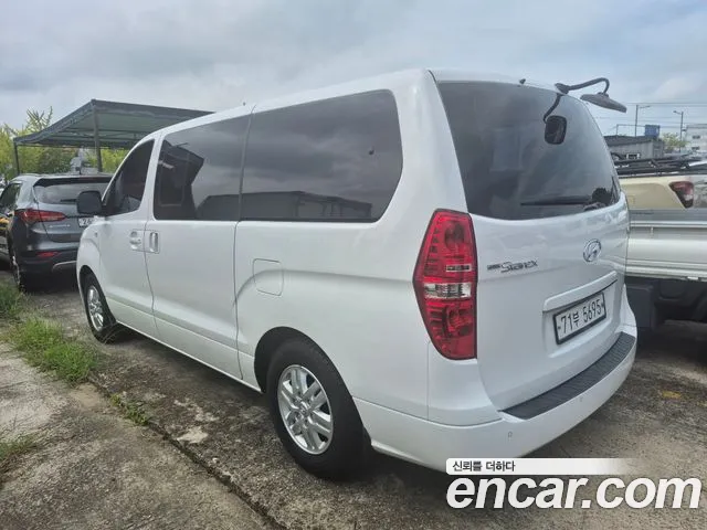Hyundai Starex 2017 thumb 4