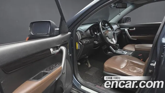 Kia Sorento 2011 thumb 10
