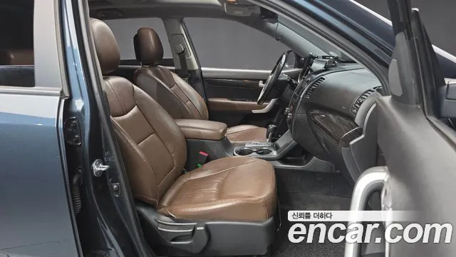 Kia Sorento 2011 thumb 11