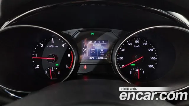 Kia Carnival 2014 thumb 8