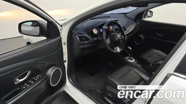 Renault-KoreaSamsung Fluence 2014 thumb 9